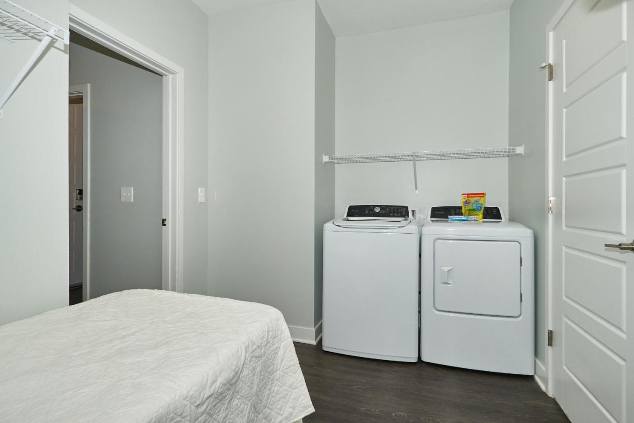 Modern Dwntwn 1 Bdrm Apt Pool Gym Free Parking อินเดียนาโพลิส ภายนอก รูปภาพ