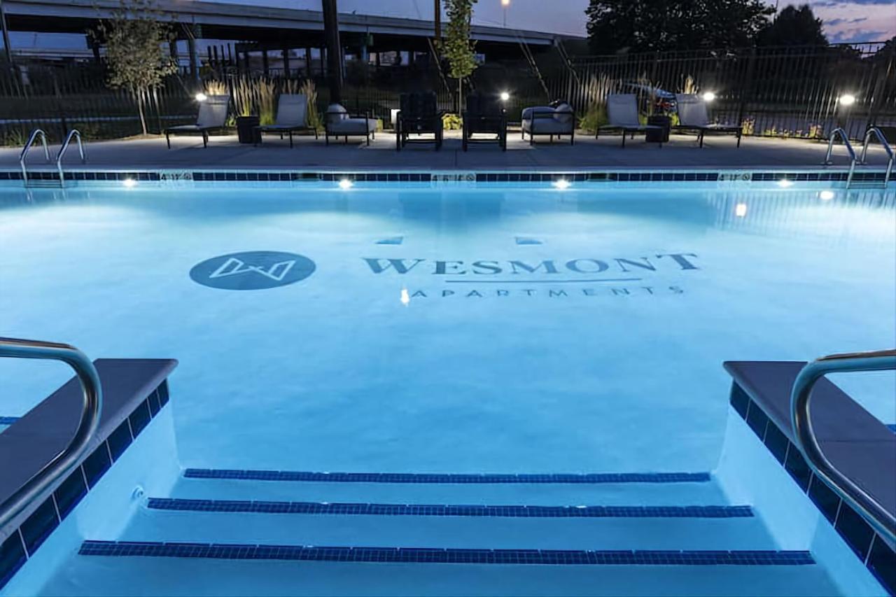 Modern Dwntwn 1 Bdrm Apt Pool Gym Free Parking อินเดียนาโพลิส ภายนอก รูปภาพ