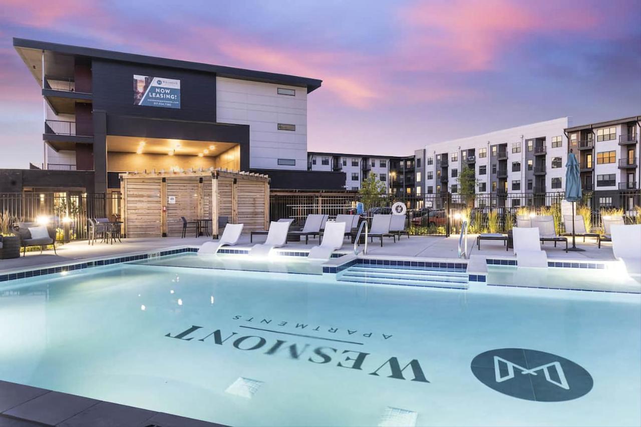Modern Dwntwn 1 Bdrm Apt Pool Gym Free Parking อินเดียนาโพลิส ภายนอก รูปภาพ